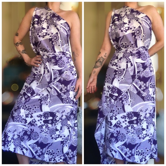 60s Vintage Purple and White Floral Wrap Coverup - Picture 4 of 7